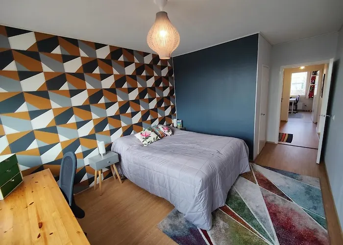 아파트 Spacious Penthouse With A View & Character 로바니에미